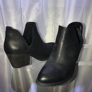 Women’s Steve Madden boots black size 7.5
